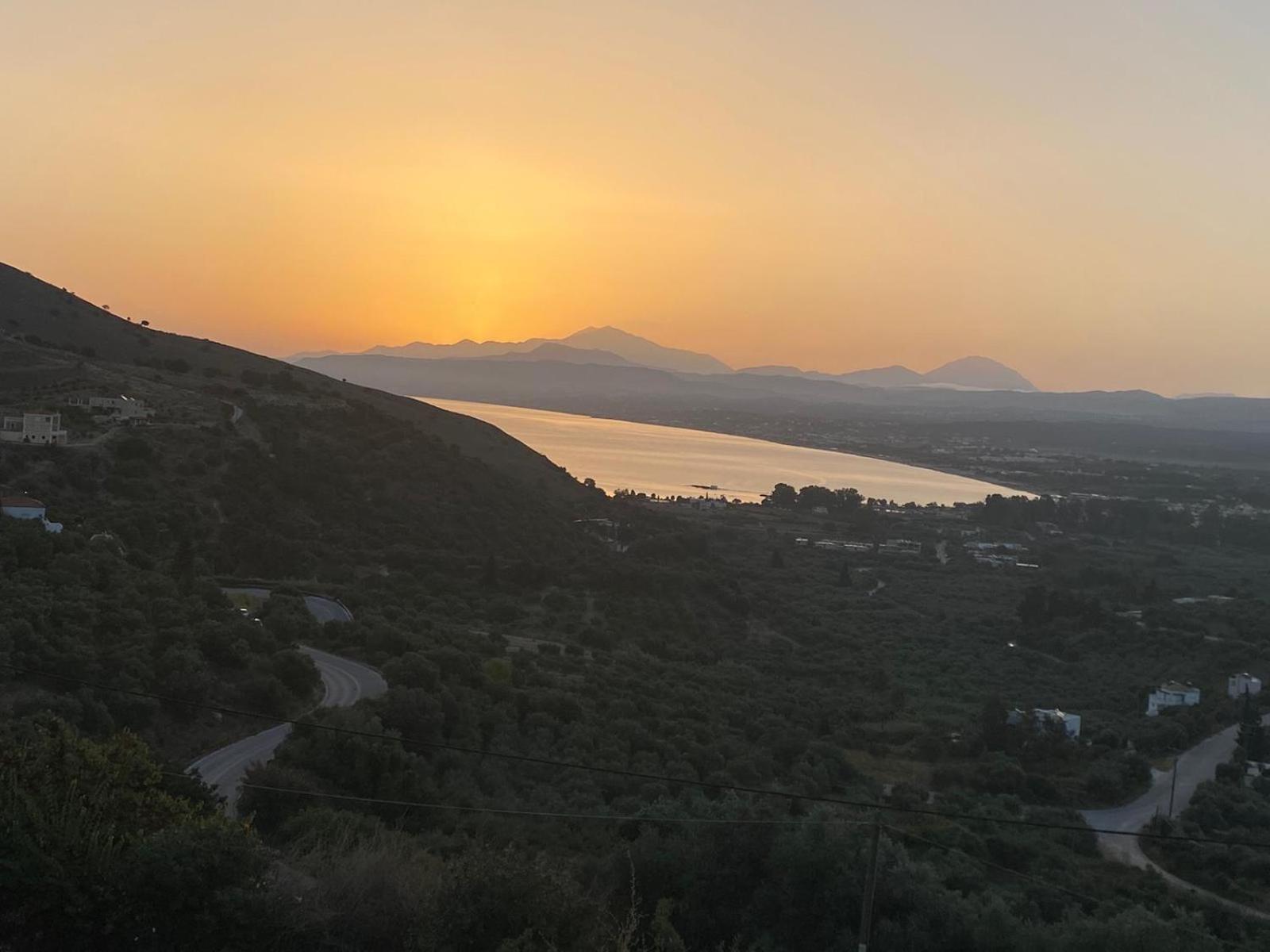 Arbutus - Relaxing Apartment With Fantastic Views Georgioupoli Exteriér fotografie